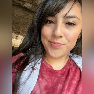 Meet your Posher, Hellina